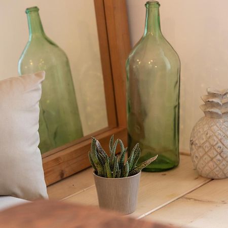 Areti'S Milos Guesthouses Adamantas  Dış mekan fotoğraf