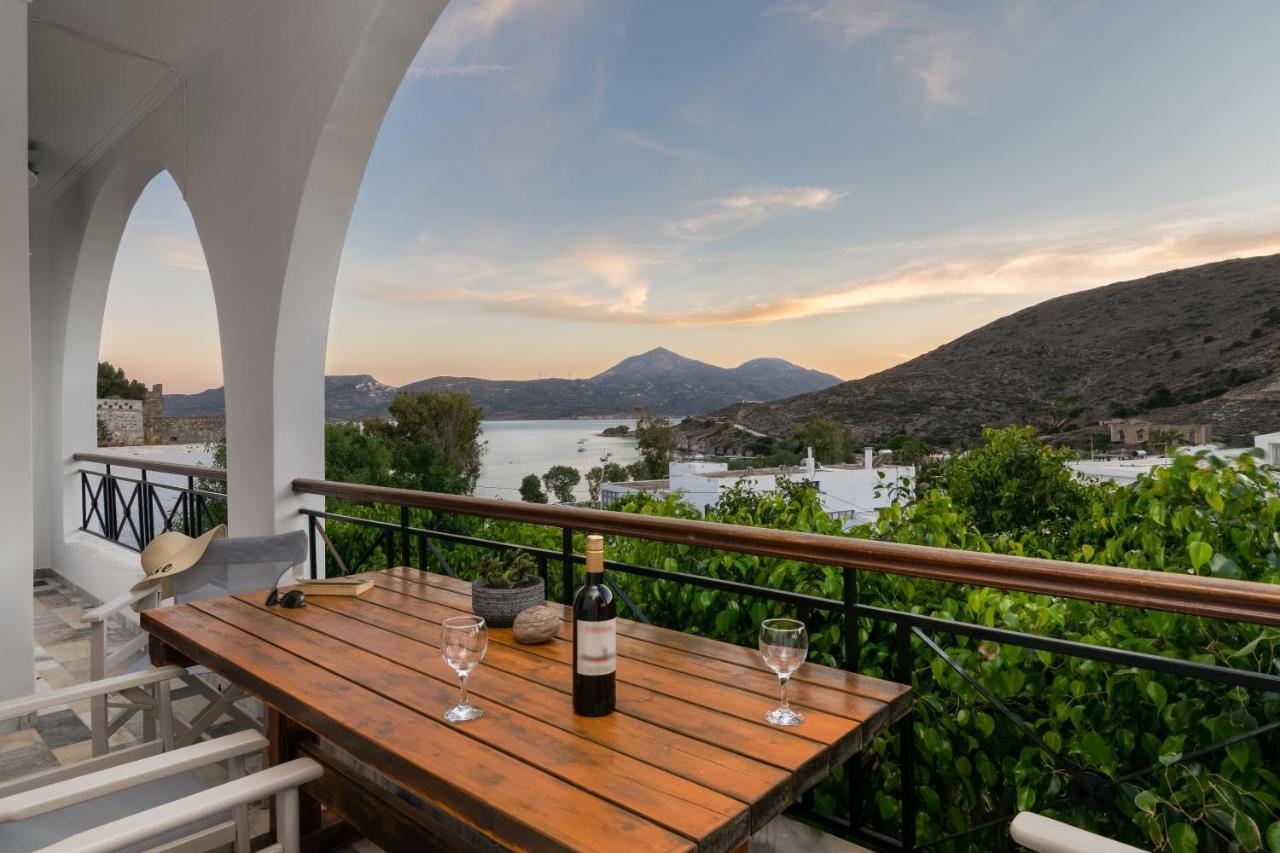 Areti'S Milos Guesthouses Adamantas  Dış mekan fotoğraf