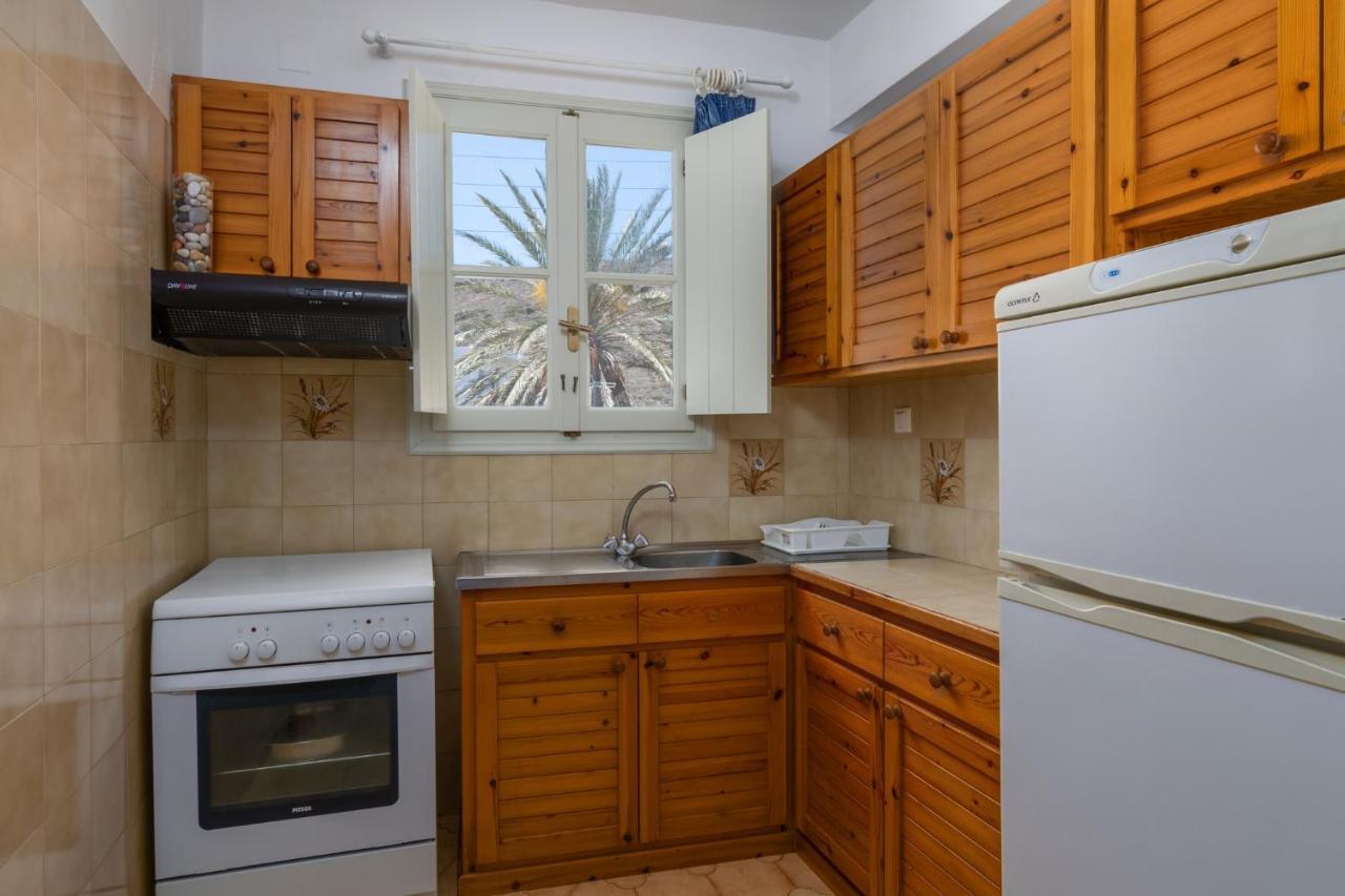 Areti'S Milos Guesthouses Adamantas  Dış mekan fotoğraf